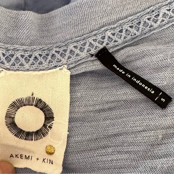 Anthropologie Akemi+Kin blue slub cotton ruffle hem short sleeve tee size small - Picture 5 of 6